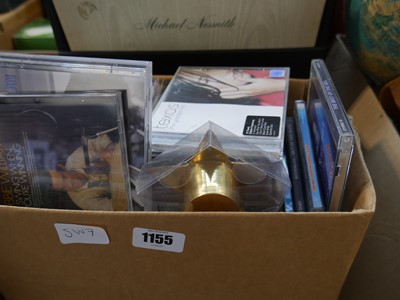 Lot 1155 - Box containing music CDs