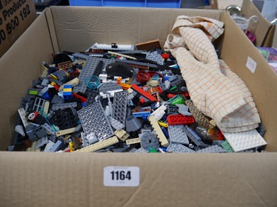 Lot 1164 - Box containing loose Lego