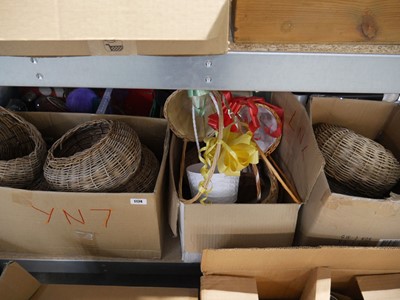 Lot 1174 - 3 boxes containing wicker baskets