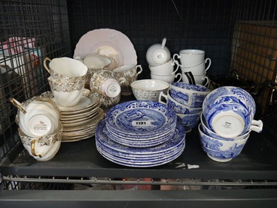 Lot 1191 - Cage containing assorted ceramics including...