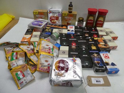 Lot 3511 - Kenco instant coffee, Nescafe Caramel Latte...