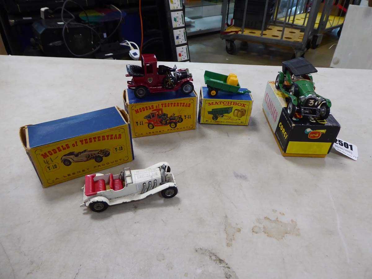 Lot 248 - Three Matchbox models: 51 trailer, Y-10 1928...
