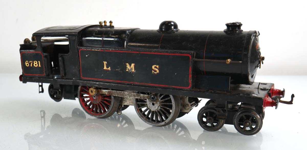 Lot 257 - A Hornby O gauge 4-4-2 clockwork tank loco...