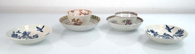 Lot 282 - A pair of Worcester blue and white saucer...