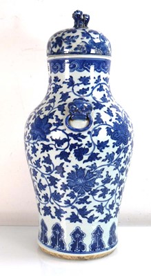 Lot 295 - A Chinese Export blue and white jar and cover...