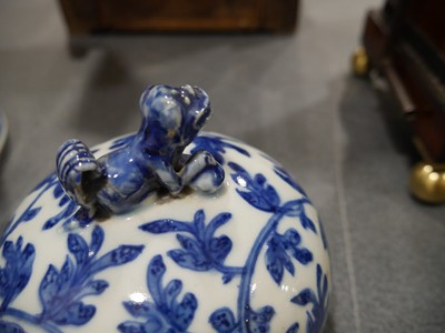 Lot 295 - A Chinese Export blue and white jar and cover...