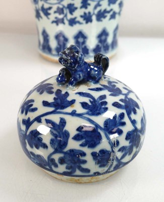 Lot 295 - A Chinese Export blue and white jar and cover...
