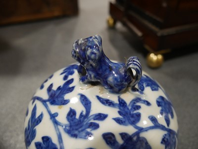 Lot 295 - A Chinese Export blue and white jar and cover...