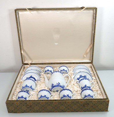 Lot 297 - An Oriental Export six sitting blue and white '...