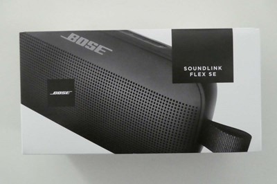 Lot 1323 - BOSE Soundlink Flex SE portable bluetooth...