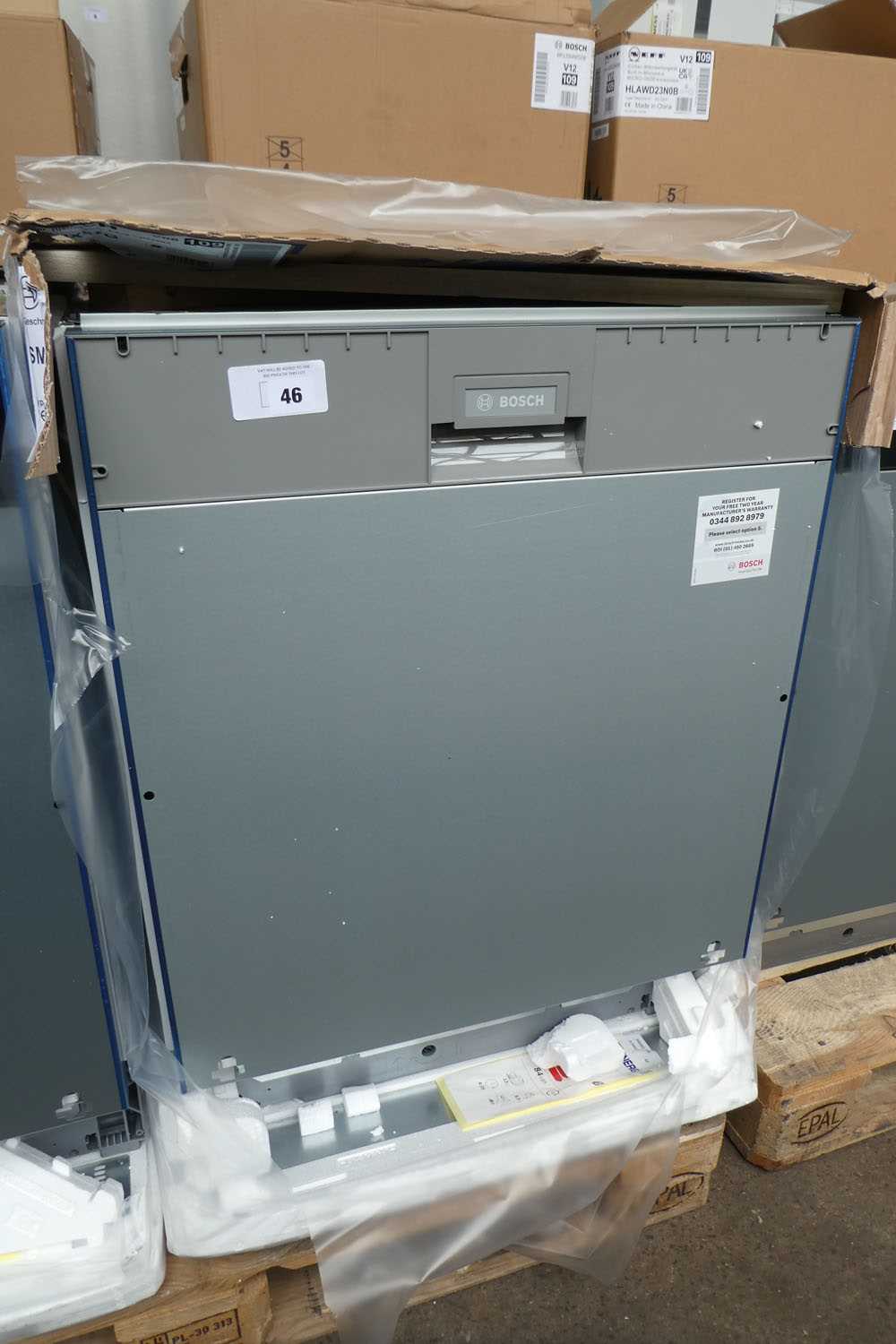 Lot 46 SMD6EDX57GB Bosch Dishwasher fully integrated