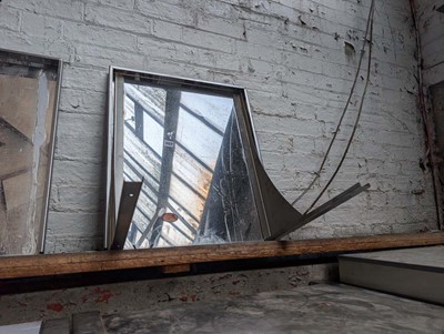 Lot 710 - Heavy duty wall mount shelf with 2 brackets