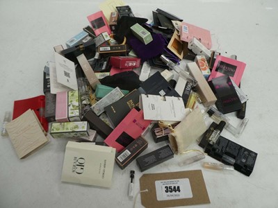 Lot Selection of sample fragrances