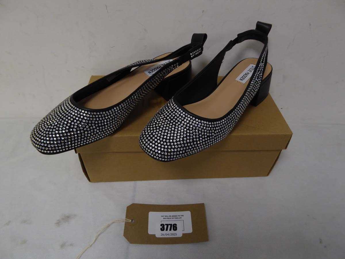 Lot 3776 - Boxed pair of ladies Steve Madden Smitten...