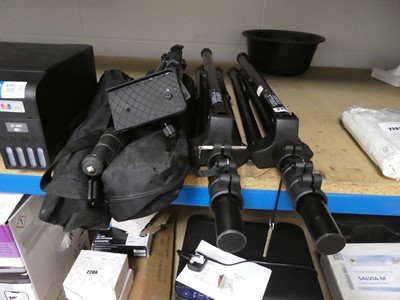 Lot 2200 - Selection of various tripod stands
