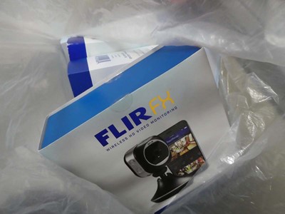 Lot 2265 - Bag containing wireless HD video monitoring...