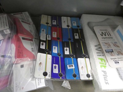 Lot 2275 - 12 Polaroid Z230 instant print digital cameras