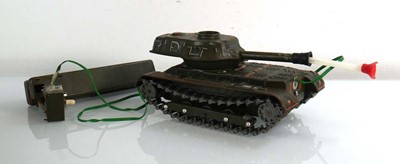 Lot 262 - A Modern Toys battery operated tinplate tank