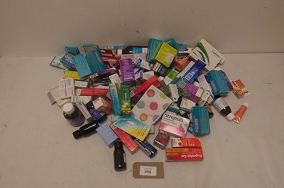 Lot 2410 - A Large selection of medical related...