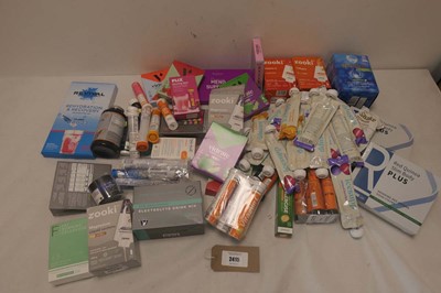 Lot 2415 - A Large selection of drink related...