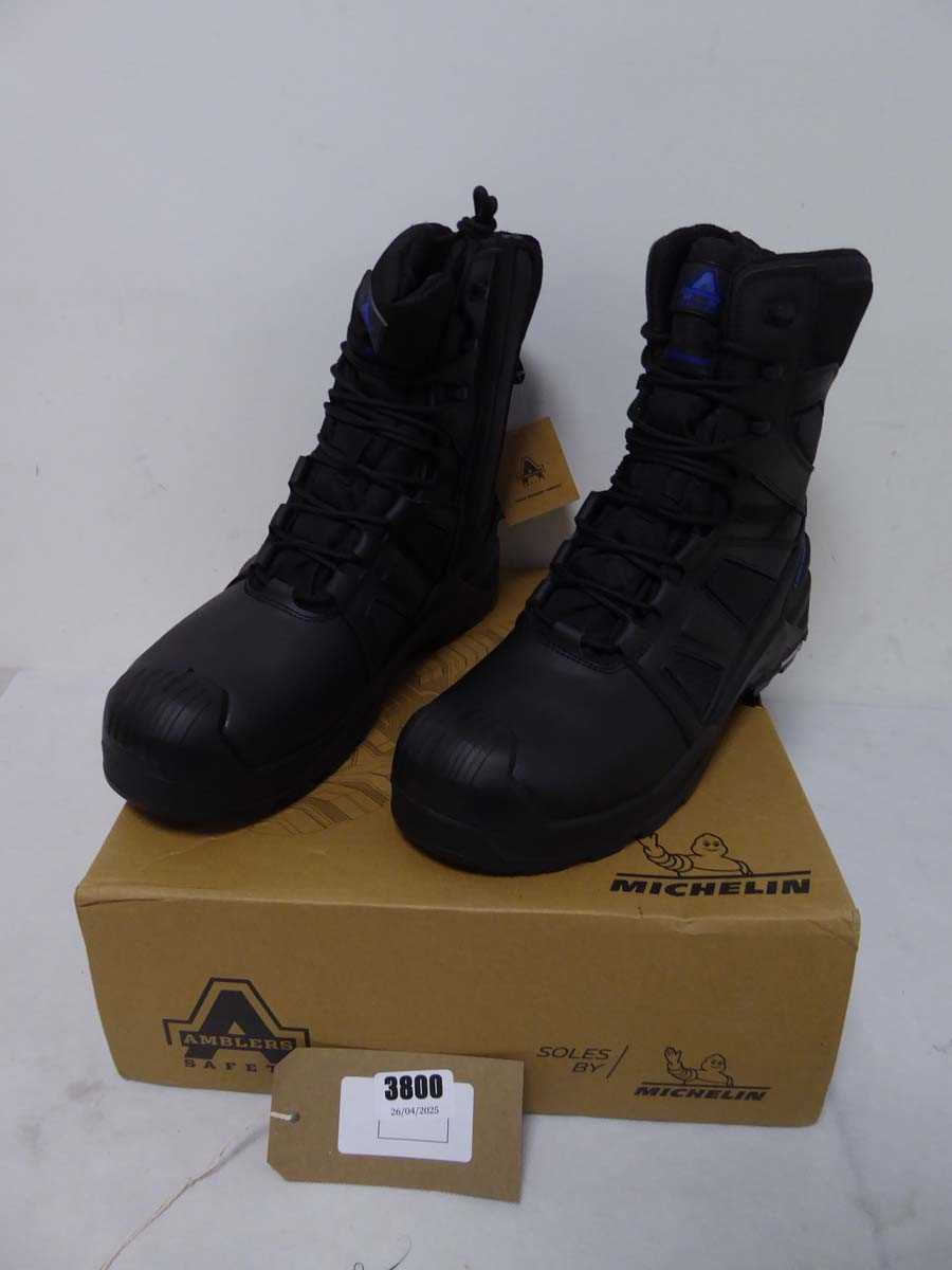 Lot 3800 - Boxed pair of Amblers safety boots, black, UK 11