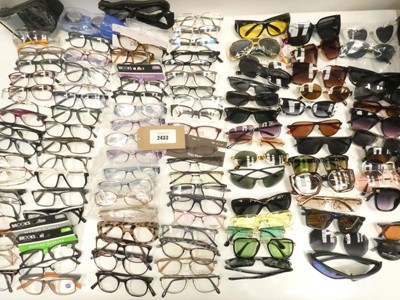 Lot 2433 - Quantity of sunglasses and reading glasses