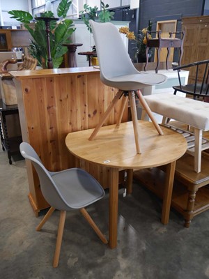 Lot 1019 - Composite wood drop leaf dining table with 2...