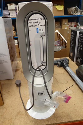 Lot 3131 - Unboxed Dyson Hot and Cool Jet Focus AM09...