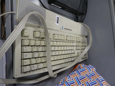Lot 2234 - Commodore SK5002W multimedia keyboard