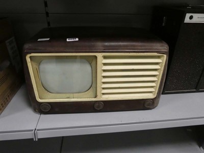 Lot 2244 - 1949 GEC 1091 Bakelite TV set