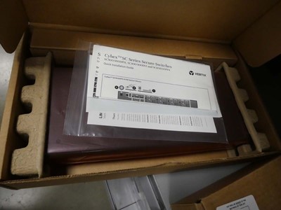 Lot 2251 - Vertiv Cybex SC940DPH switch box
