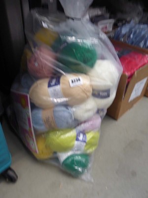 Lot 3238 - Bag of various wools and yarns