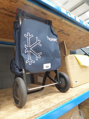 Lot 3267 - Thermo roller cooler bag