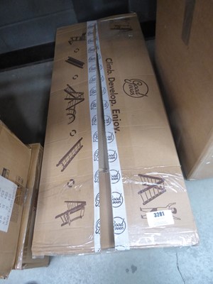 Lot 3281 - 5in1 childs climbing frame