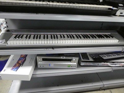 Lot 2281 - Yamaha Piaggero MP31S keyboard