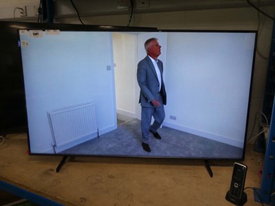 Lot 2302 - Samsung 50" TV Model UE50DU807OU with box B29...
