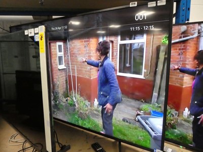 Lot 2316 - Sony 65" TV Model KD65XF7093 with remote R58...