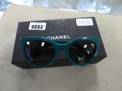 Lot 2335 - Pair of Chanel ladies sunglasses in box