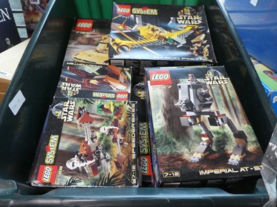Lot 2383 - Box containing various Lego Star Wars sets