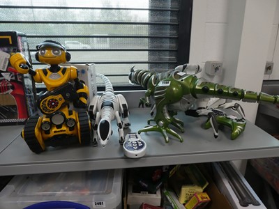 Lot 2396 - Selection of robots inc, robot dinosaurs
