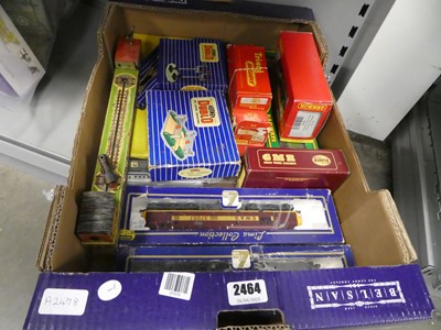 Lot 2464 - Selection of Hornby and other model railway...
