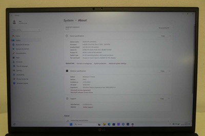 Lot 1404 - LG Gram 16Z90S notebook PC, Intel Core Ultra 5-...