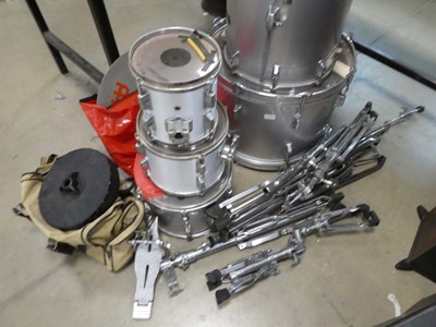 Lot 2535 - 7 piece drum set with cymbals, stands etc.