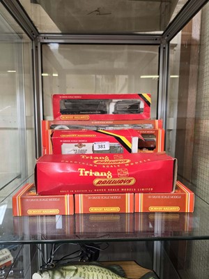 Lot 381 - A selection of Hornby 00 gauge model railway...
