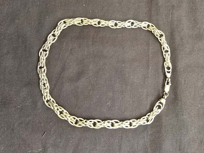 Lot 396 - A silver chain approximate weight 41g