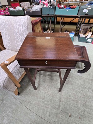 Lot 101 - A mid 20th century child's wooden desk