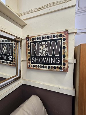Lot 126 - Light up cinema sign 'Now Showing'