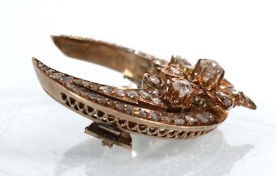 Lot 740 - A late 19th/early 20th century yellow metal...