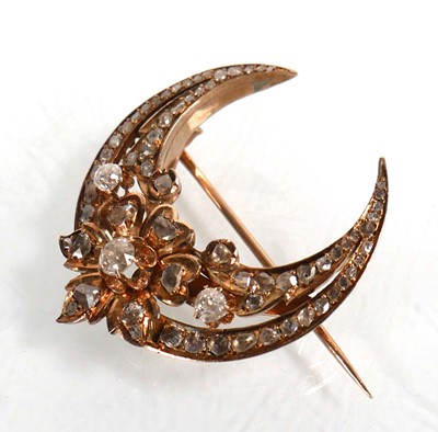 Lot 740 - A late 19th/early 20th century yellow metal...