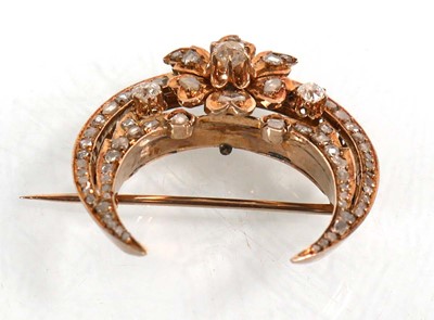 Lot 740 - A late 19th/early 20th century yellow metal...
